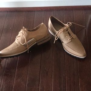 Aldo nude oxfords for sale,  never worn brand new!